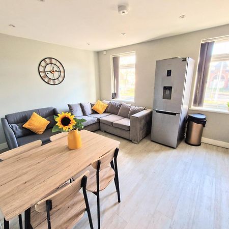 Central Reading Modern 3Br Flat - Walk To Station And High Street Exterior photo