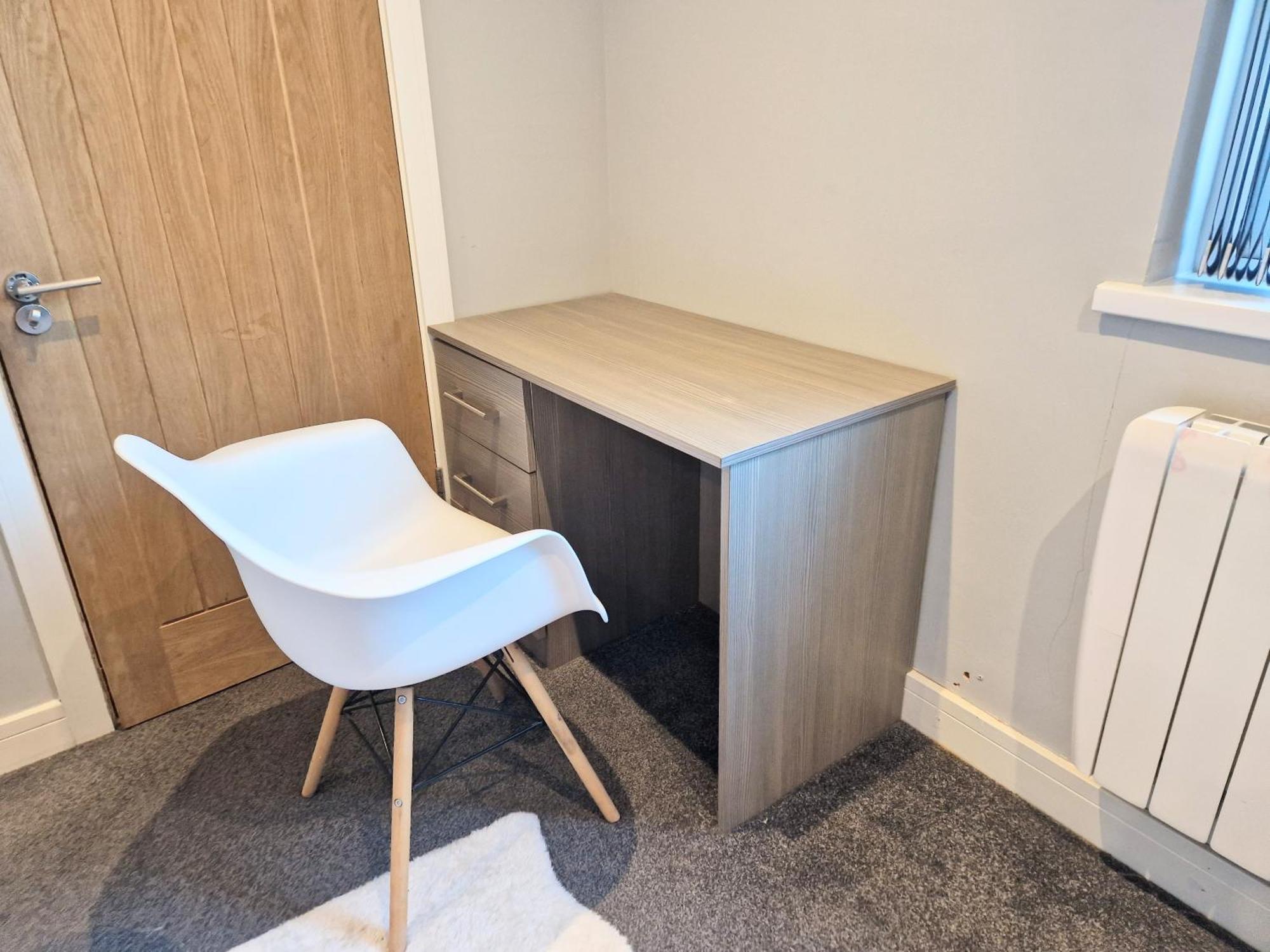 Central Reading Modern 3Br Flat - Walk To Station And High Street Exterior photo